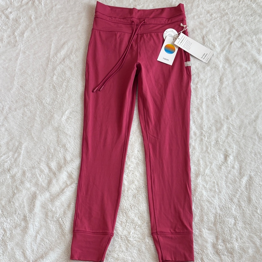 Vuori Daily Form Legging NWT. Size Medium - Picture 6 of 11